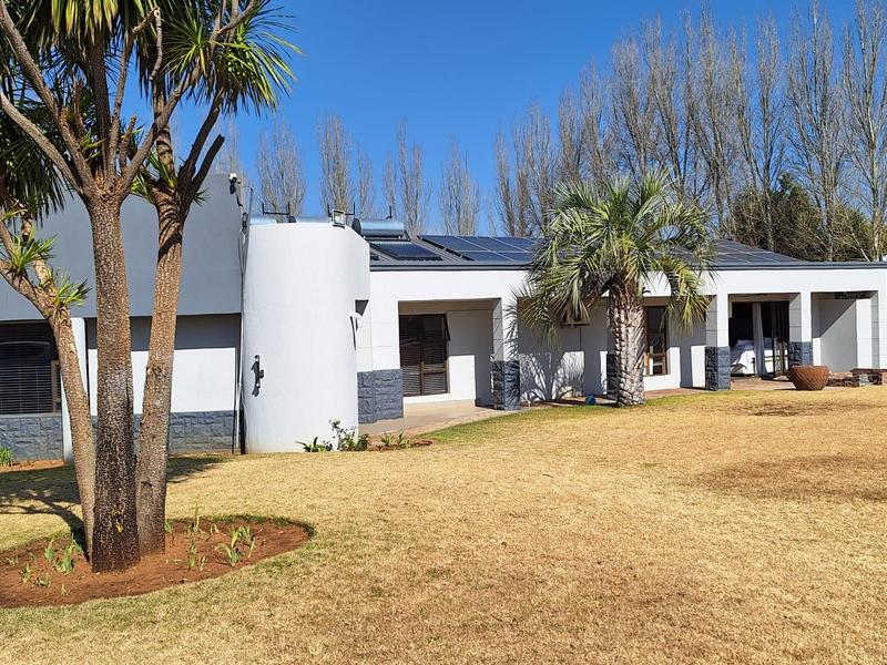 4 Bedroom Property for Sale in Flamwood North West